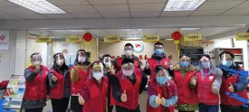 战“疫”一线的那些志愿者身影