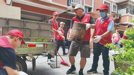 万秀区整合力量开展“脏乱差”集中整治大行动