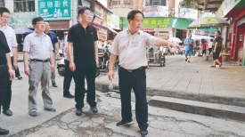 全桂寿钟畅姿分别率队检查“脏乱差”整治情况