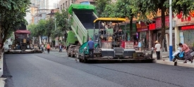 步埠路铺沥青路面