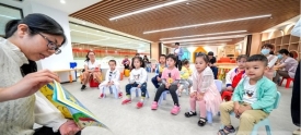 梧州市党群服务中心吸引市民前来参观学习