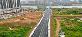 推进路网建设