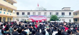 苍梧县检察院积极参加儿童关爱?；ぴ禄疃? width=