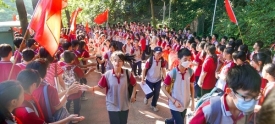 花式加油鼓劲 助力从容应考