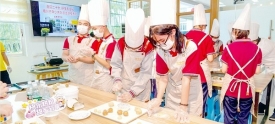 走进企业实践学习
