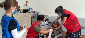 疫苗接种送上门 服务到家暖人心