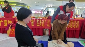 志愿服务丨梧州市民政局举行主题宣传暨学雷锋志愿服务活动