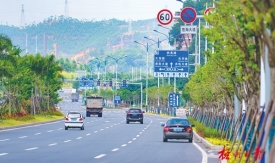 文明城市创建丨南梧大道通行有序
