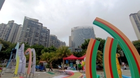 西堤公园增添新景致